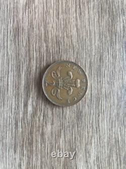 1971 2p New Pence Coin (EXTREMELY RARE) British Money with a minting error