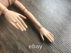 2008 EXTREMELY RARE Collectors Edition Barbie Pivotal body