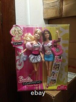 Barbie Fashionistas Swappin' Styles Glam & Sporty Gift Set 