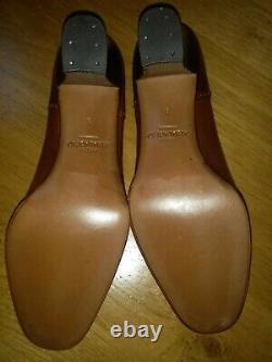 Brand New Extremely Rare ALBALADEJO ladies, Tan, Brogue Effect, Court Shoes