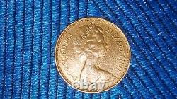 EXTREMELY RARE 1971. Original Old Coin New Pence 2p Coin Fleur de Iris