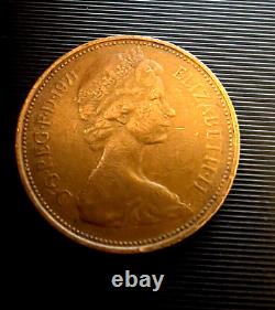 EXTREMELY RARE AND VALUABLE! 2p 1971 2p New Pence Coin. COLLECTORS ITEM