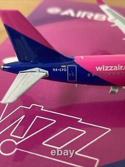 (EXTREMELY RARE) Wizz Air Model 1/400 Phoenix HA-LYQ