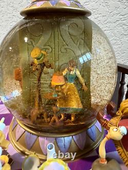 EXTREMELY Rare Beauty and the Beast Something New Disney Snowglobe