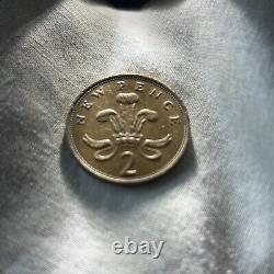 Extremely RARE 1981, NEW PENCE 2p Coin UK COLLECTIBLE ITEM