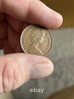 Extremely RARE 1981, NEW PENCE 2p Coin UK COLLECTIBLE ITEM