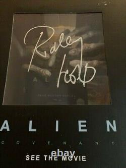 Extremely Rare! Alien FACEHUGGER Autographed by the Director Ridley Scott NIB