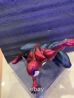 Extremely Rare Custom Marvel Retro Spider-Man 1/4 Scale Statue Figure