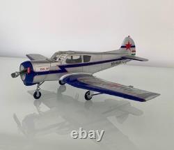 Extremely rare 136 scale heavy metal model of YakovlevYak-18T HA-HUA