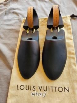 Extremely rare, unique NEW Louis Vuitton shoe trees size UK 9