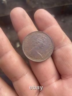 Legendary Bronze 10p 1976 Coin (says NEW PENCE) Extremely Rare