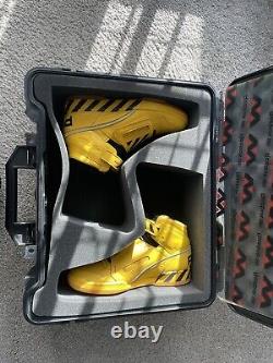 Limited Edition Reebok Aliens Bug Stomper Yellow black With Extremely Rare Case