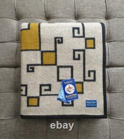 Pendleton Toadlena Navajo Wool Blanket 64x80 New With Tags Extremely Rare Pendleton Toadlena Navajo Wool Blanket 64x80 New With Tags Extremely Rare