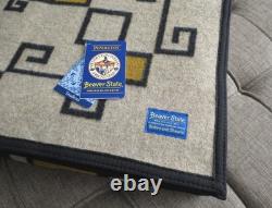 Pendleton Toadlena Navajo Wool Blanket 64x80 New With Tags Extremely Rare Pendleton Toadlena Navajo Wool Blanket 64x80 New With Tags Extremely Rare