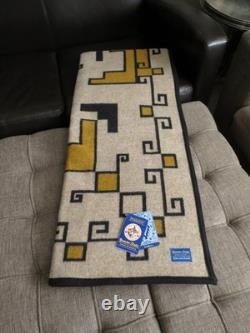 Pendleton Toadlena Navajo Wool Blanket 64x80 New With Tags Extremely Rare Pendleton Toadlena Navajo Wool Blanket 64x80 New With Tags Extremely Rare