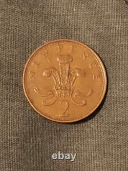 Rare 1971 New Pence 2p Error Coin British Currency / Extremely fine quality