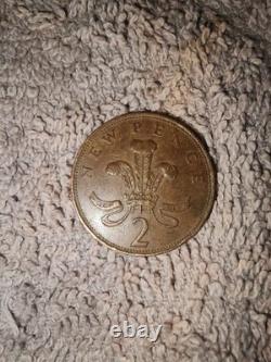 Rare 1971 New Pence 2p Error Coin British Currency / Extremely fine quality