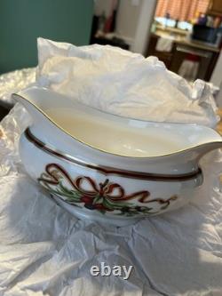 Tiffany & Co Holiday Garland Gravy Bowl Underplate Extremely Rare New Old Stock