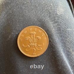 Two New Pence Coin 1981 Extremely Rare Printing Error 1981