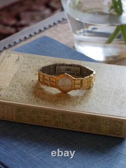 Universal Geneve Extremely Rare Design New Condition