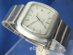 Vintage Longines Ultra-Quartz Watch 1970s Extremely RARE Electronic New Old NOS