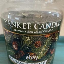 Balsam et Cèdre bougie Yankee Candle King de 13 lb extrêmement rare, neuve, jamais allumée Balsam et Cèdre bougie Yankee Candle King de 13 lb extrêmement rare, neuve, jamais allumée