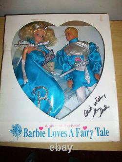 Barbie Aime Une Convention De Fairy Tale Doll Led 500 Signé Extremement Rare Htf
