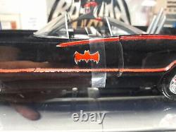 Batmobile Velvit de 1966 extrêmement rare Mettel