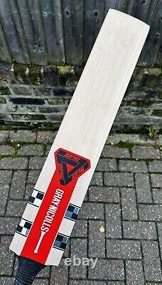 Batte de cricket SH Gray Nicolls x Palace Skateboards Collaboration EXTREMEMENT RARE