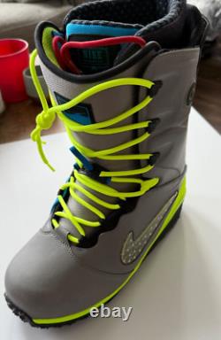 Bottes de snowboard Nike LunarEndor QS LED, UK 11, NEUVES DANS LA BOÎTE TRÈS RARES