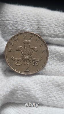 Britannique 1975 2p, NOUVEAU PENCE, EXTREMEMENT RARE. À AVOIR ABSOLUMENT