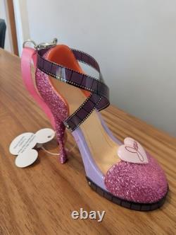 Chaussure de défilé Disney Jessica Rabbit extrêmement rare, neuve de marque