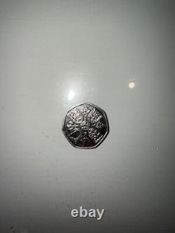 EXTRÊMEMENT RARE ! Pièce de 50p du Prince Charles III célébrant le Nouveau Roi
