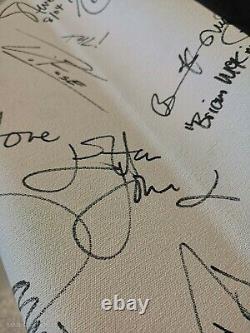 Extrêmement Rare Autographié Piano Signé Par Michael Jackson, Elton John + 38 Plus