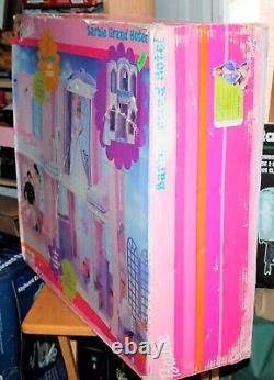 Extrêmement Rare Scellé Nouveau Dans La Boîte 2001 Mattel Barbie Grand Hotel Playset 29248