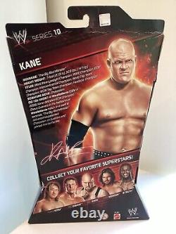Figurine d'action WWE Elite Series 10 de Kane, état neuf dans sa boîte, extrêmement rare.