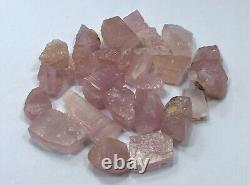 Lot extrêmement rare de cristaux bruts de topaze rose de Katlang Pakistan, 45 grammes