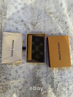Louis Vuitton AW22 Organisateur de Poche Ondulé Neuf Extrêmement Rare