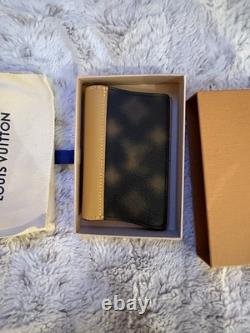 Louis Vuitton AW22 Organisateur de Poche Ondulé Neuf Extrêmement Rare