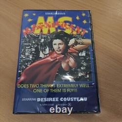 Mme. Magnifique alias Superwoman (Desiree Cousteau) DVD Extrêmement Rare (Sous Cellophane)