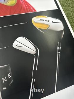NIKE TIGER WOODS Affiche de Publicité Officielle de Pro Shop NOUVEAU. Extrêmement Rare