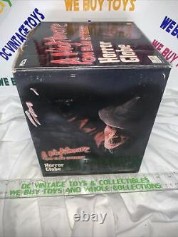 Neca 2003 Horror Globe Un Cauchemar Sur Elm Street Extrêmement Rare En Boîte Wow