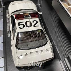 Nouvelle 1 18 Nissan Skyline GT R (R32) de Kyosho extrêmement rare voiture de police de Kanagawa