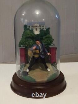 ORNEMENT EN VERRE DOME LARGE ELVIS LOVE ME TENDER TRÈS RARE PRESQUE COMME NEUF