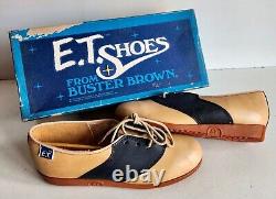 Paire extrêmement rare de chaussures Buster Brown E. T. jamais portées, stock ancien de 1982