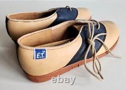 Paire extrêmement rare de chaussures Buster Brown E. T. jamais portées, stock ancien de 1982