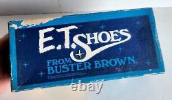 Paire extrêmement rare de chaussures Buster Brown E. T. jamais portées, stock ancien de 1982