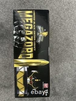 Pass de bataille Fortnite extrêmement rare MMPR Megazord en or noir BNIB