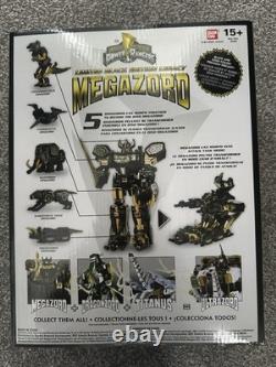 Pass de bataille Fortnite extrêmement rare MMPR Megazord en or noir BNIB