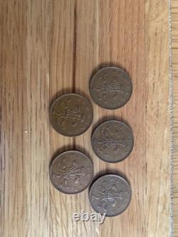 Pièces de 2 nouveaux pence de 1975 extrêmement rares en excellent état